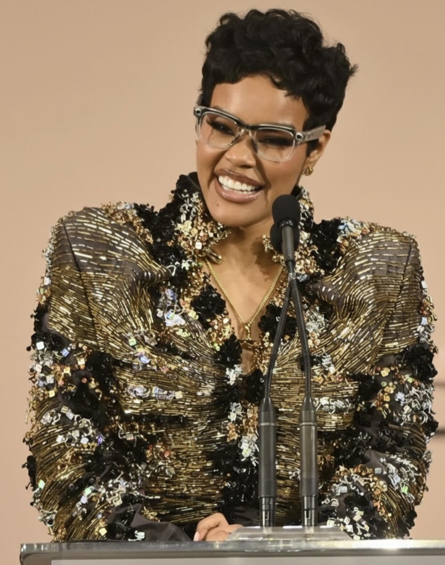 Actress @teyanataylor attended the 2026 Producers Guild Awards in Los Angeles wearing @kevingermanier look 10 from his Spring/Summer 26 Upcycled Couture collection "Les Chardonneuses". The look marked a standout moment for the Maison. 

styling @waymanandmicah