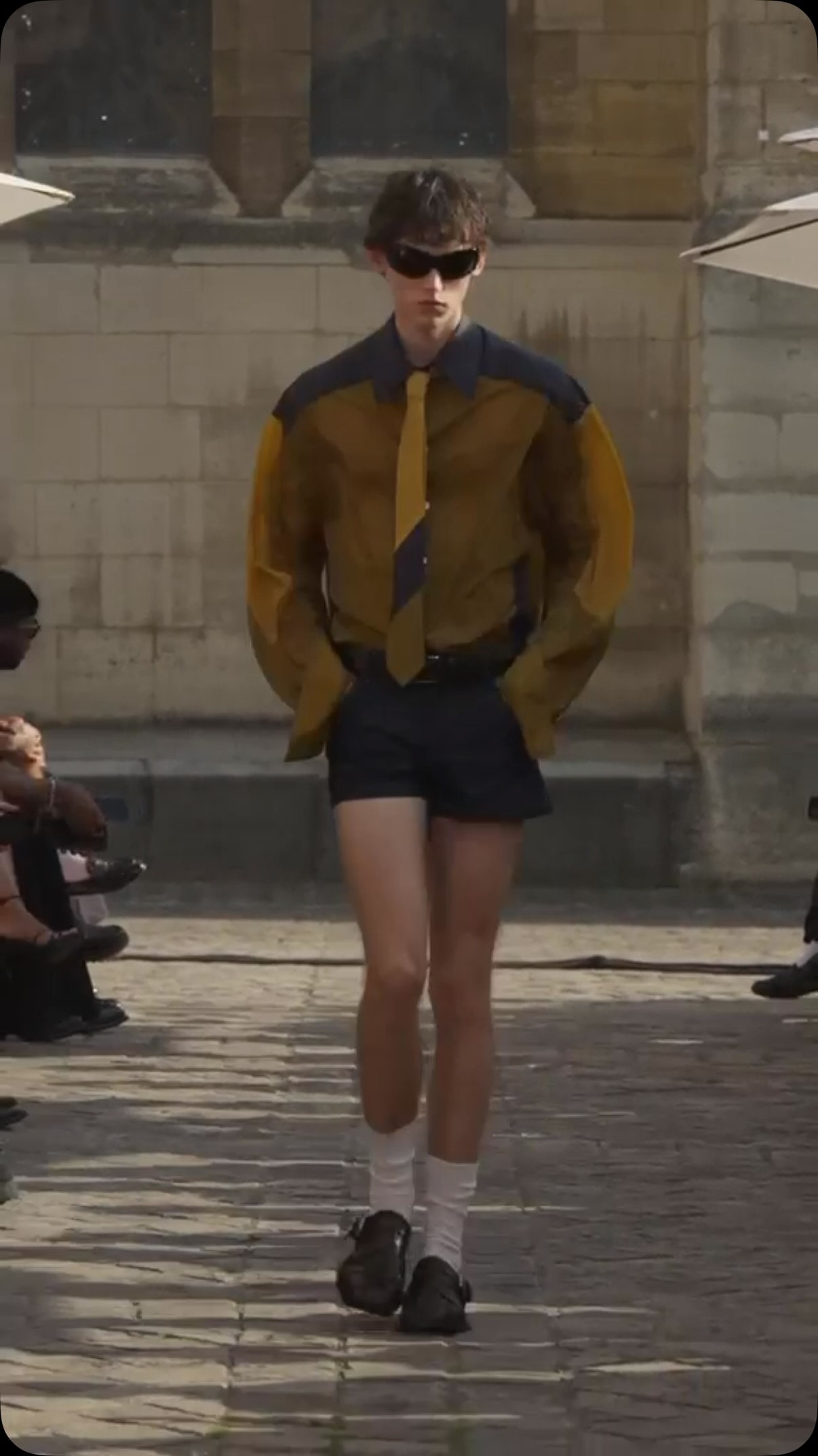 ATARAXIA.

@egon_lab SS27

Video @baleinesouscachalot