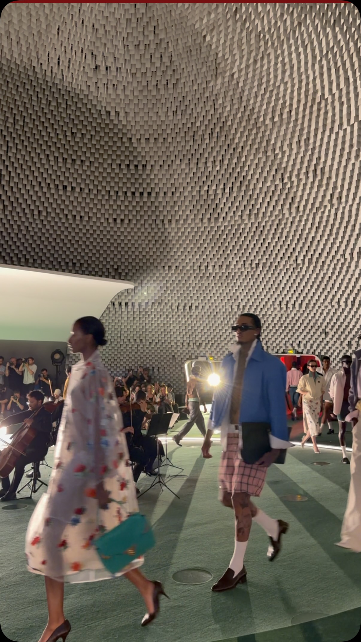 COMUNIÓN.

Finale @willychavarria SS27 Runway show in Paris 

Creative director @newyorkwilly 
Styling @mr_carlos_nazario
Production @bureaubetak