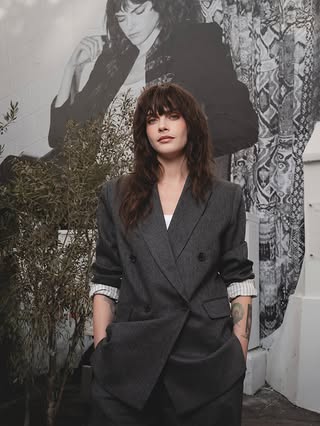 rag & bone arrives in Paris.

On September 27th, the New York-born house celebrated the opening of its first Paris flagship at 108 rue Vieille du Temple, with an evening at Au Top co-hosted by Cara Delevingne, face of the Fall 2026 campaign.

From the @cafelaperle OOH takeover to bespoke café moments with La Perle and Café Nuances, rag & bone is making its mark across the Marais, bringing its downtown New York attitude into the heart of Paris.

Cara wore the Emile Italian Flannel Blazer and Lawrence Italian Flannel Pant in charcoal multi, paired with a white Ribbed Tank and Paloma Leather Pumps in antique white.

With Garance Vallée, Sasha Zhoya, Clara-Kong Vila, Zakari Kunakey, Mara Lafontan, Hugo Dacquet, Morgan Lugo and a DJ set by Agathe Mougin in attendance.

New York roots. Paris energy. A new chapter for @ragandbone in France and Europe.

Moments captured by @jeanpicon