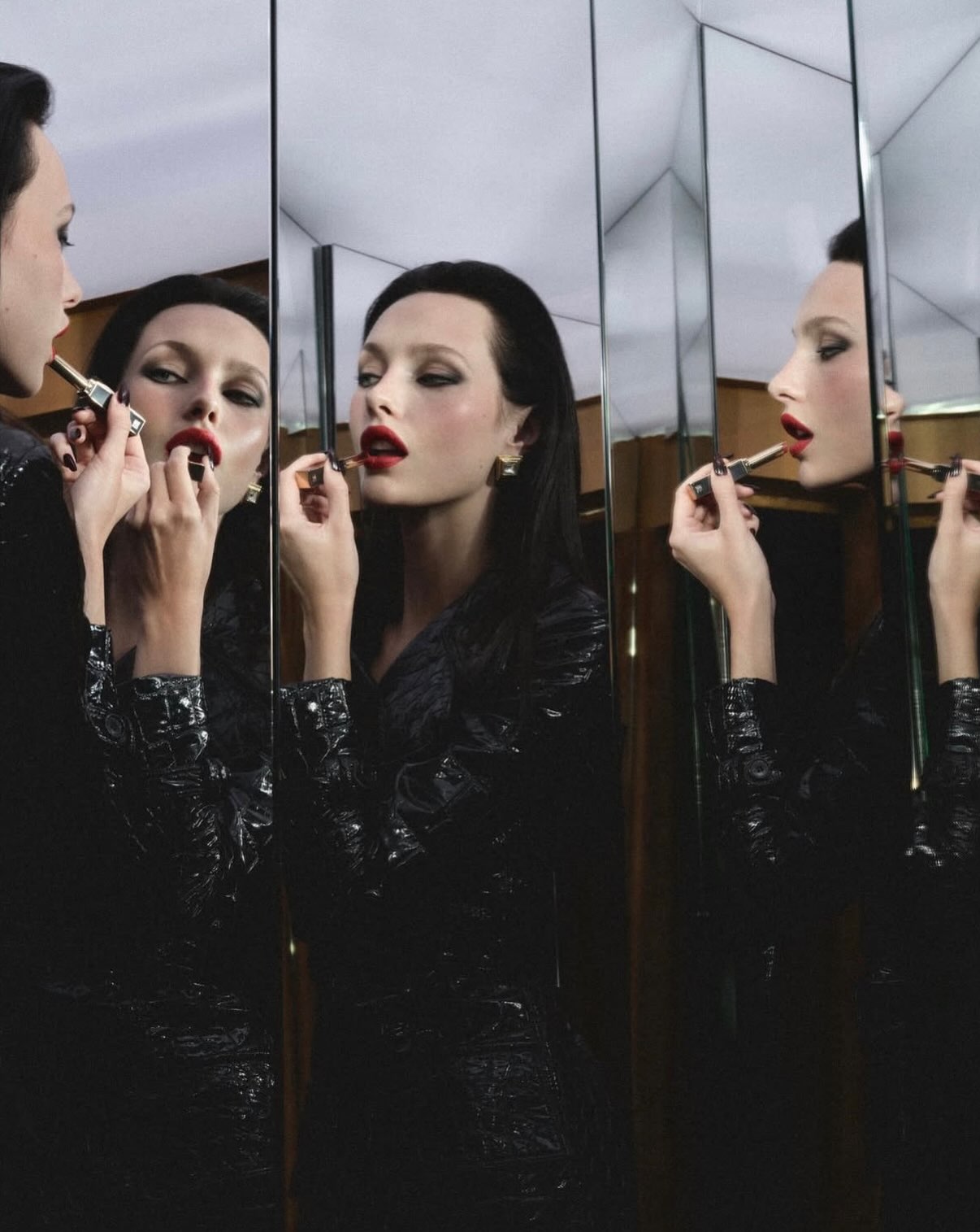 Atlas Atelier arrives in Paris.

Born from the glamour of 1930s Paris and the electric energy of 1980s New York, the new beauty house introduces its debut collection of color cosmetics: three essentials designed for maximum impact, with minimum effort.

A vivid lip. A luminous flush. A perfectly drawn black line.

With saturated pigments, sensuous formulas and packaging conceived as an object of desire, Atlas Atelier brings a distinctly nocturnal attitude to modern beauty.

Launched during Paris Fashion Week, the collection marks the beginning of a new chapter in expressive, effortless luxury.

#AtlasAtelier #ParisFashionWeek #Beauty